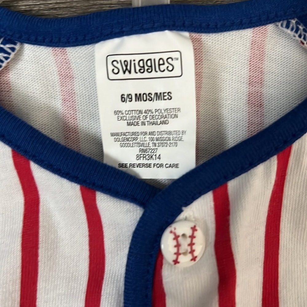 NWOT Swiggles boy short and top size 6/9mo - Picture 4 of 4